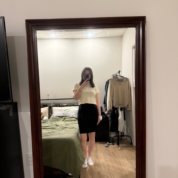 Simons | womens small Black Pencil Skirt Knee-Length with slit and elastic waist - Picture 5 of 5